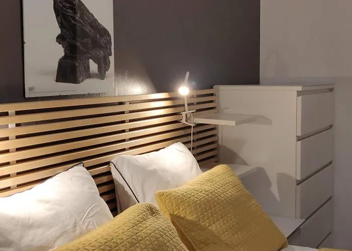 Apartment De Charme 1860-1900 *